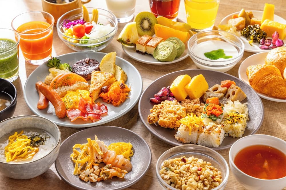 Breakfast buffet