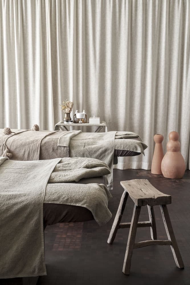 Massage in accommodation