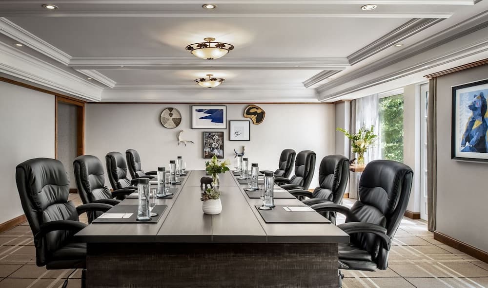 Meeting facility