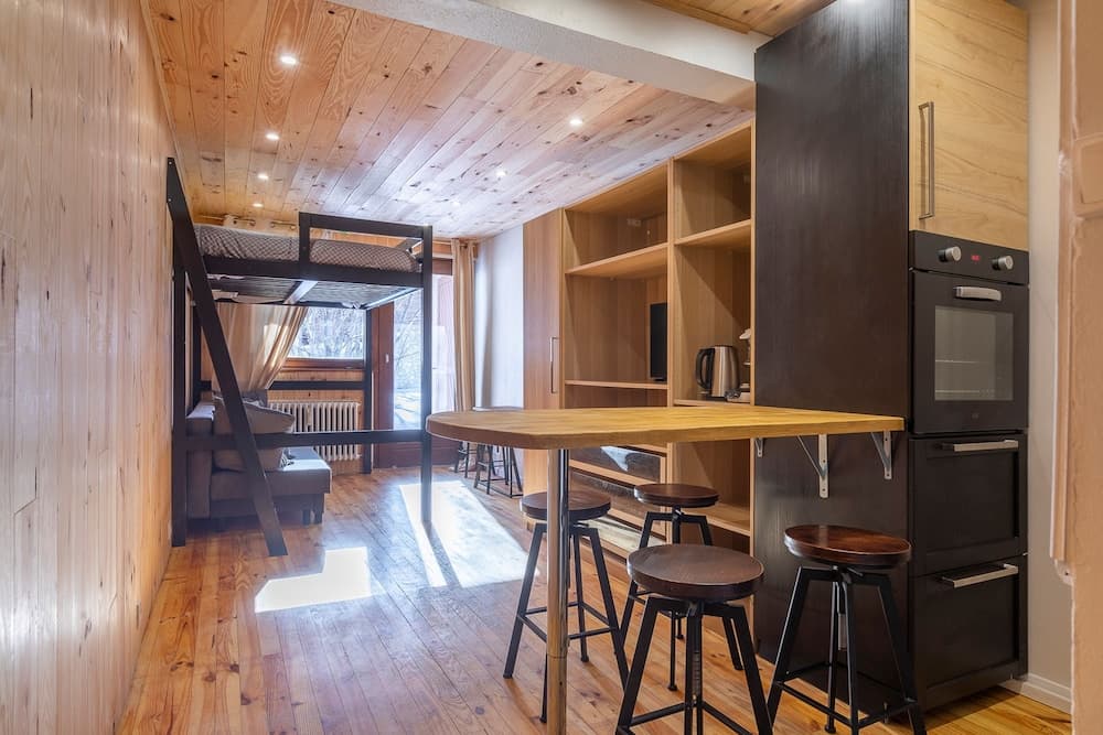 Private kitchenette