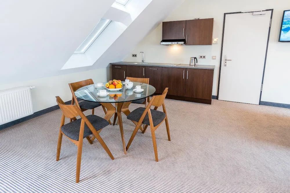 Private kitchenette