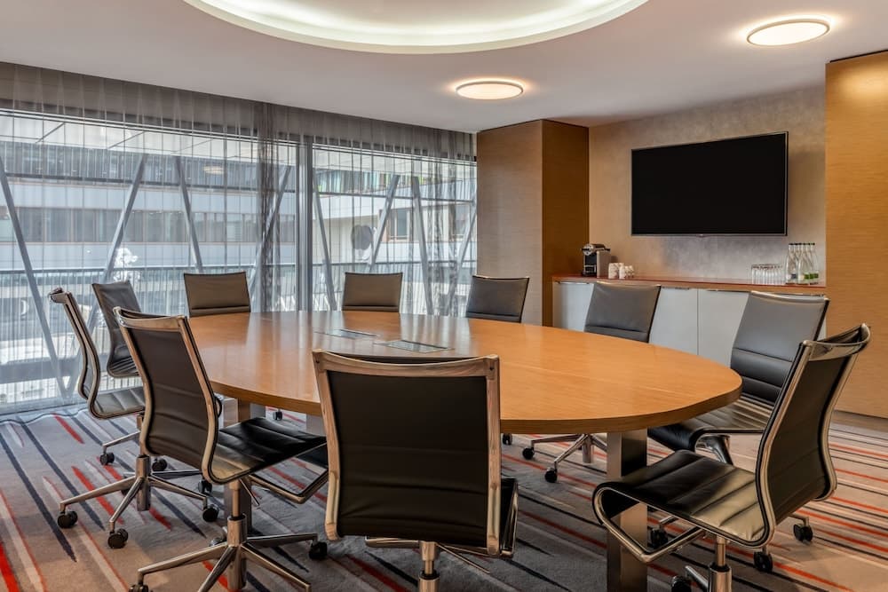 Meeting facility