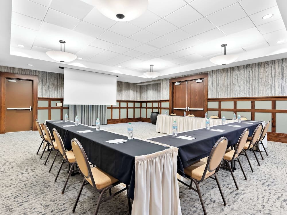 Meeting facility