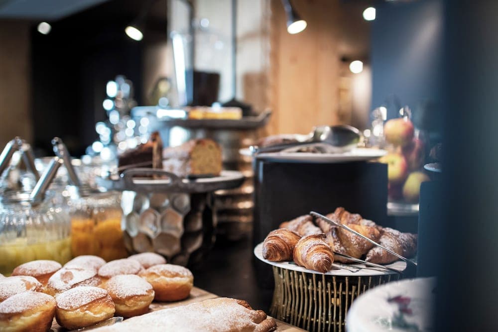 Breakfast buffet