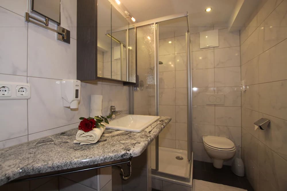Bathroom shower