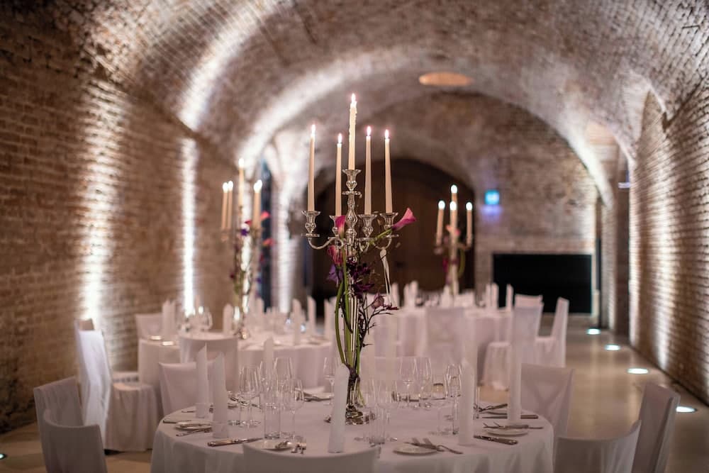 Banquet hall