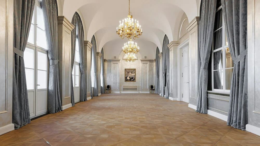 Banquet hall
