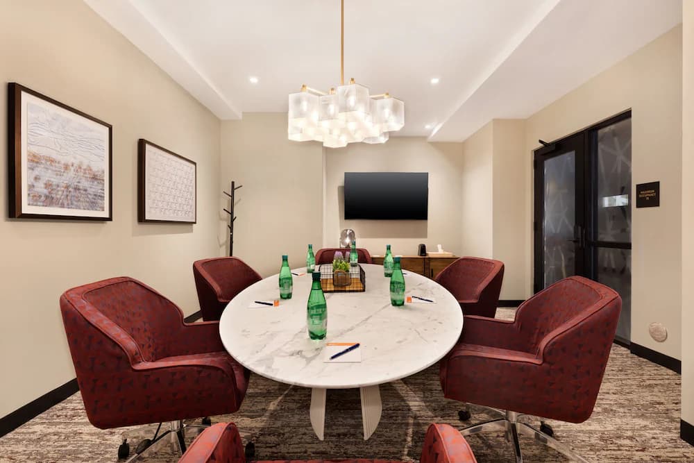 Meeting facility