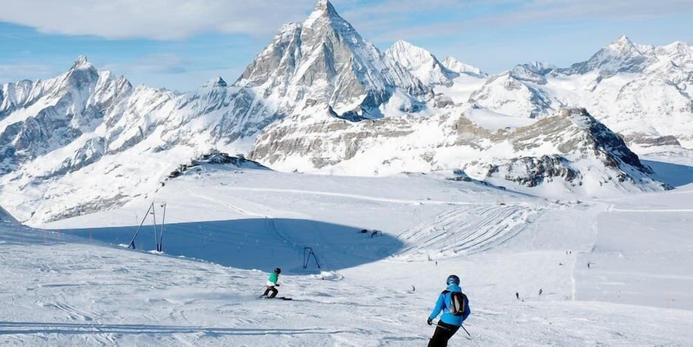 Skiing