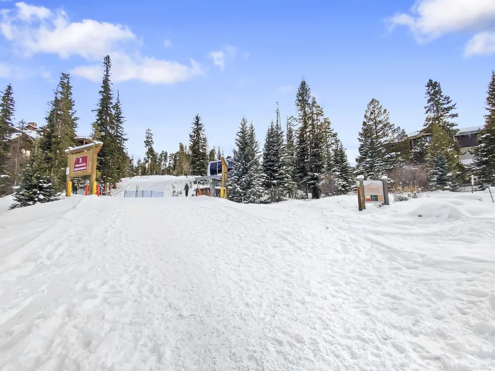 Snow and ski sports
