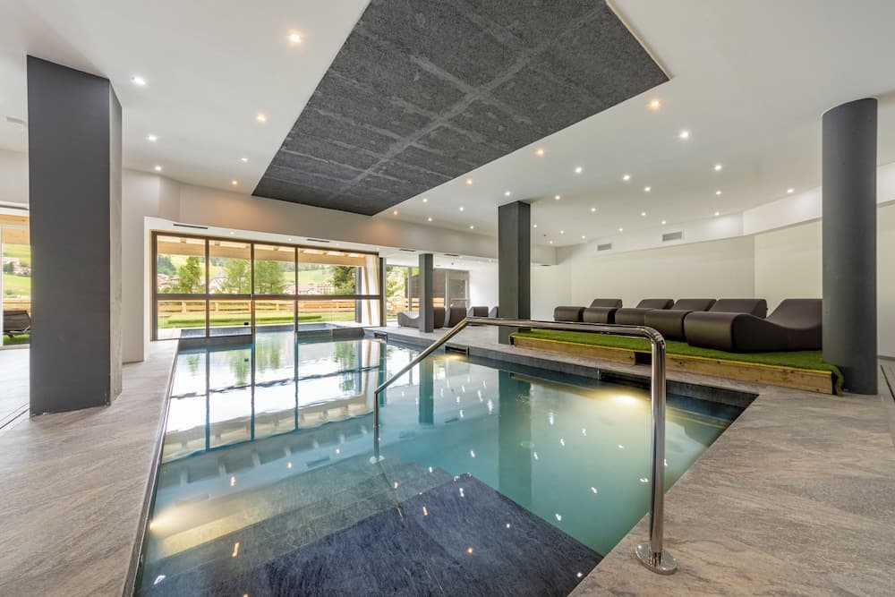 Rooftop pool