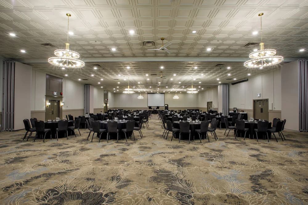 Banquet hall