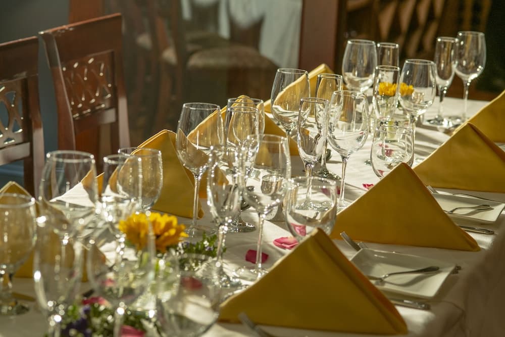 Banquet hall