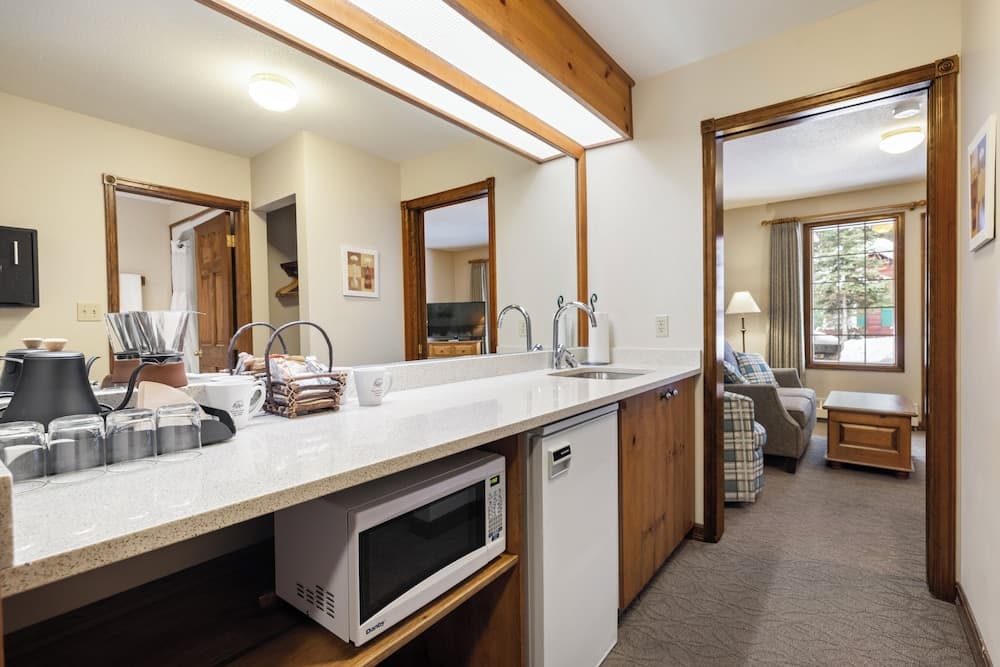 Private kitchenette
