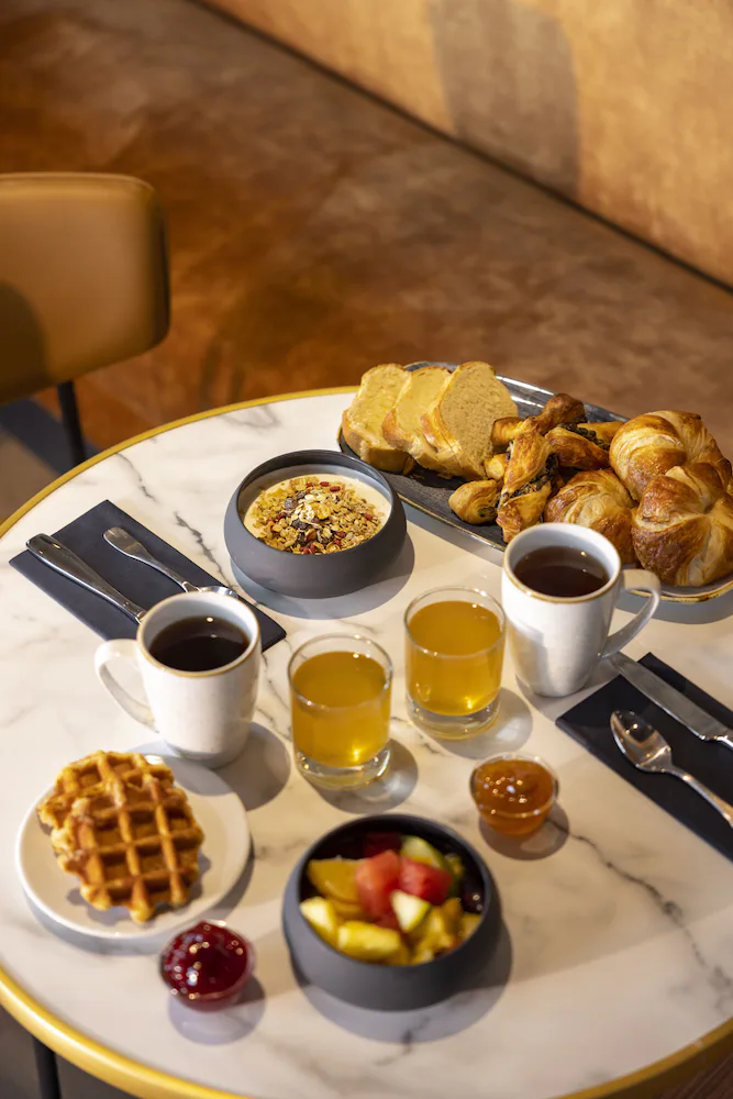 Breakfast buffet