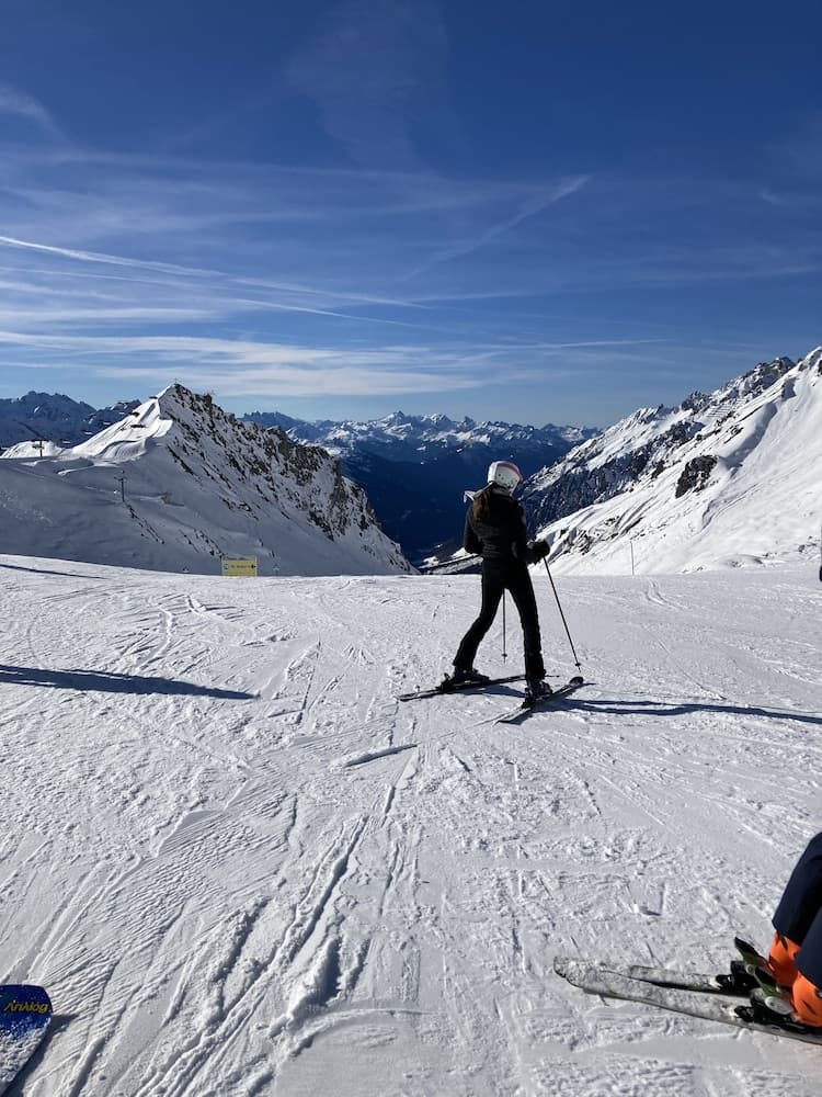 Snow and ski sports