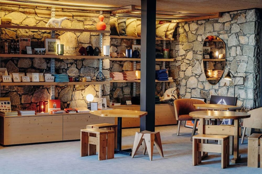 Gift shop