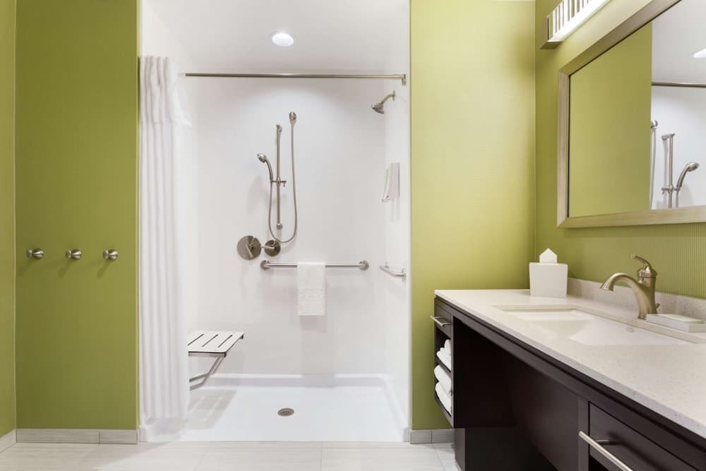 Bathroom shower