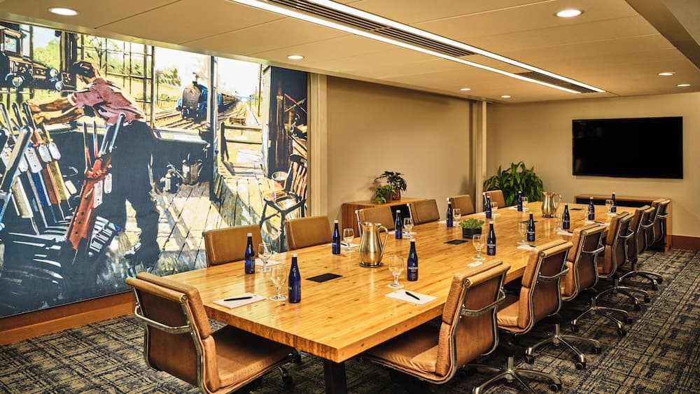 Meeting facility