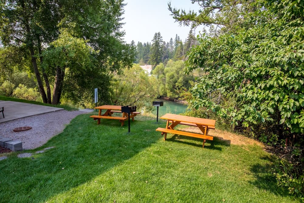 BBQ/picnic area