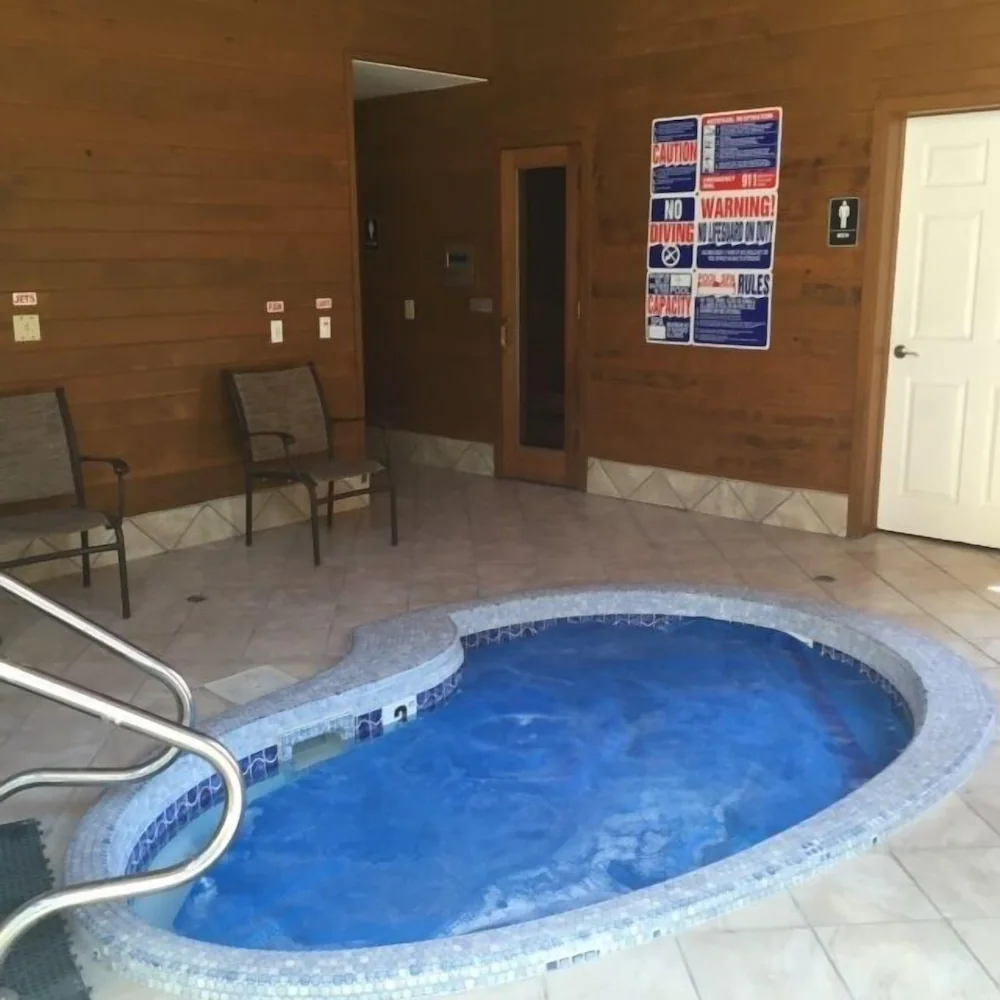 Indoor spa tub