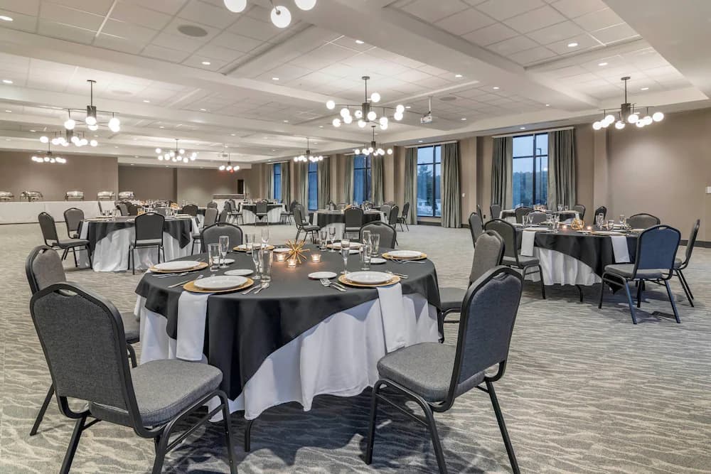 Meeting facility