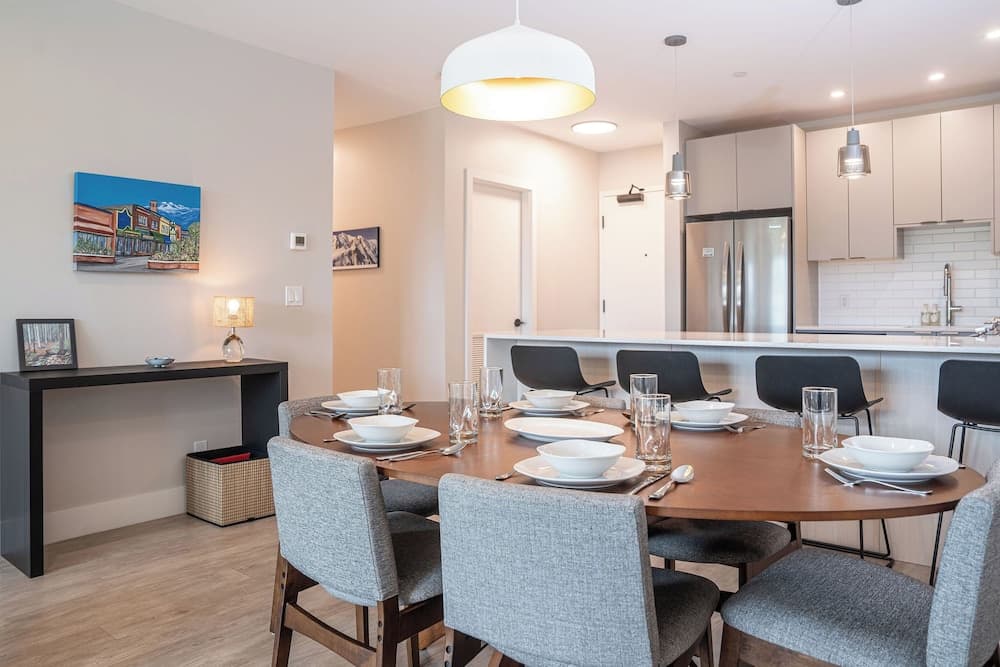 In-room dining