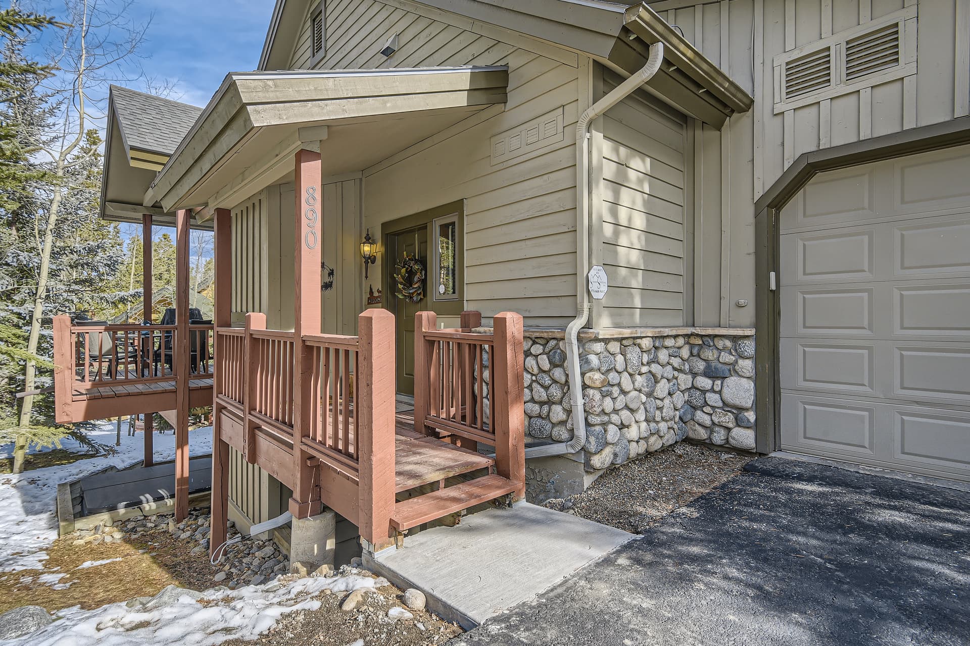 White Wolf Townhomes