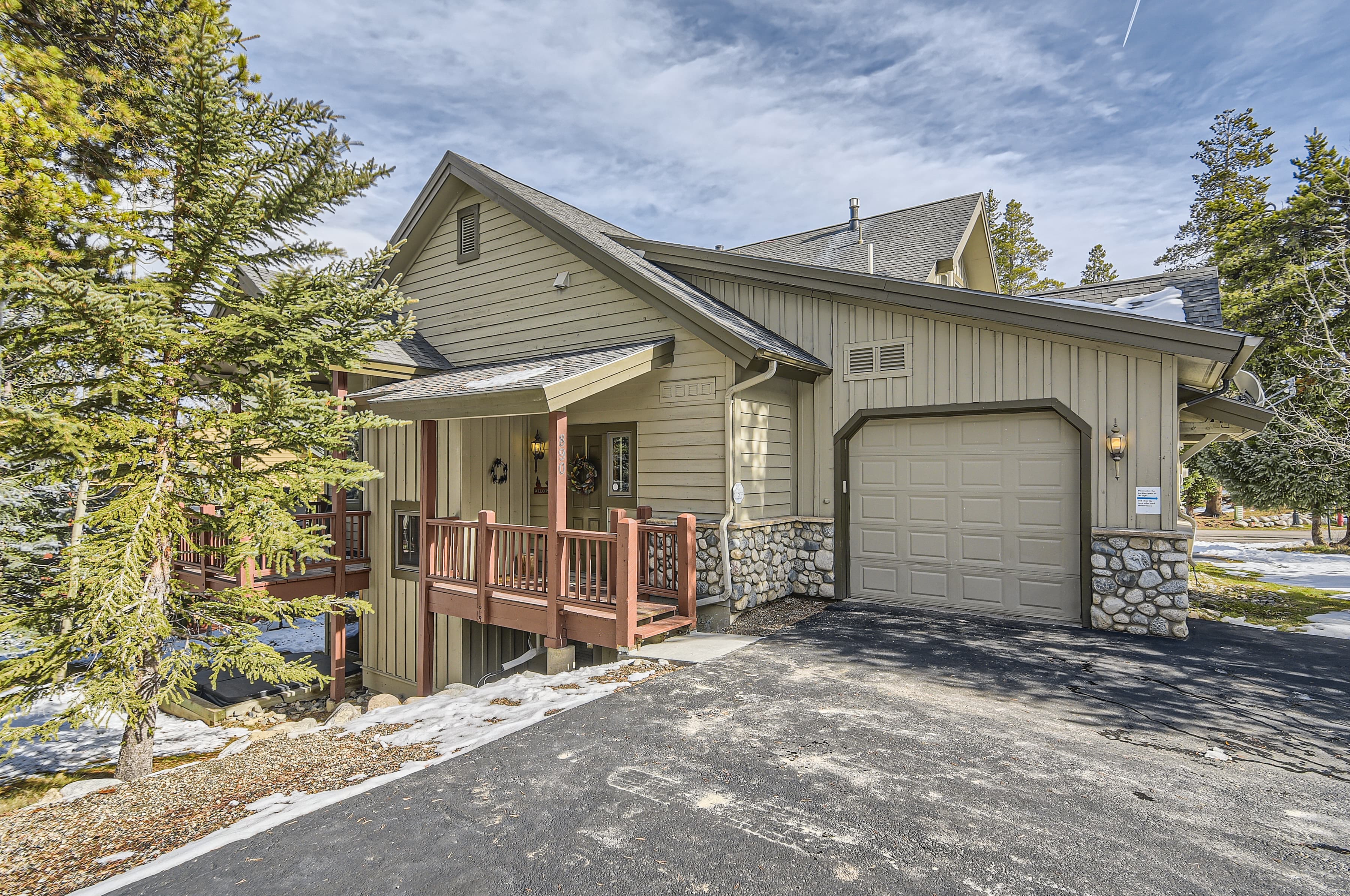 White Wolf Townhomes